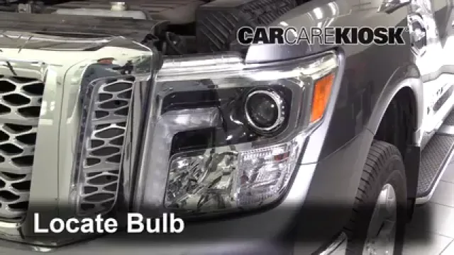 2017 Nissan Titan XD SL 5.6L V8 Lights Turn Signal - Front (replace bulb)